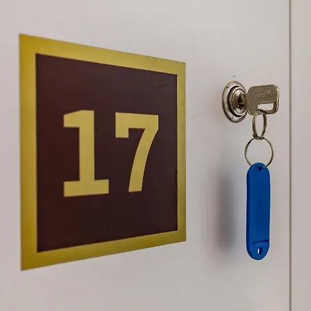 Kapsul 胶囊旅馆 Vlorë