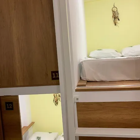 Capsule hotel Kapsul *