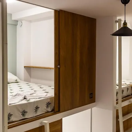 Kapsul Kapsül Otel *